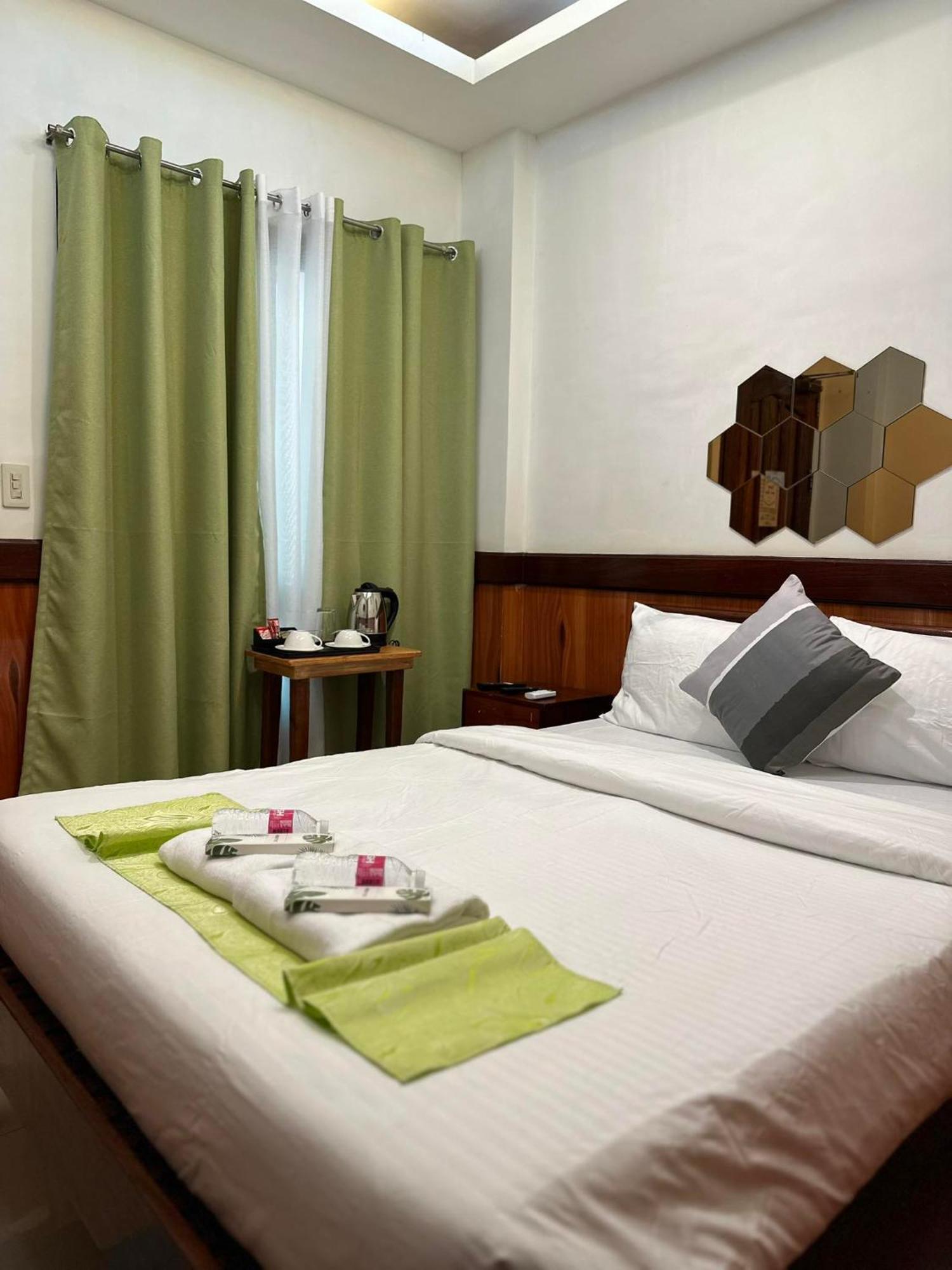 Desert Rose Beach Hotel Эль-Нидо Экстерьер фото